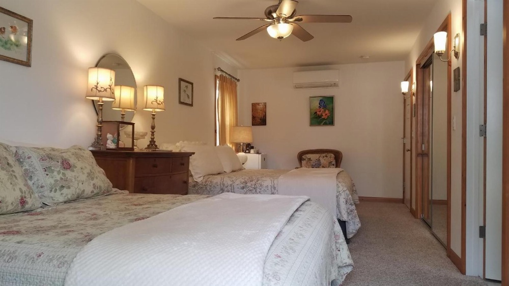 Yosemite Plaisance Bed & Breakfast