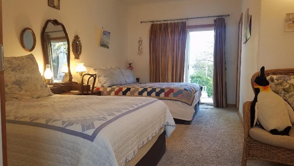 Yosemite Plaisance Bed & Breakfast image 6